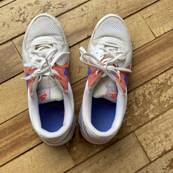 Nike Shoes - Nike White and Pink Sneakers Low-Top Lace-Up